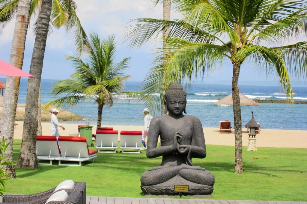 BALI NYEPI THE FIELD + YOGA INIZIATICO 21 - 31 MARZO 2017